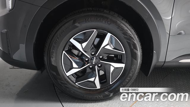 Kia Sorento (IV) HEV 1.6 2WD Noblesse 2024 — фото 5