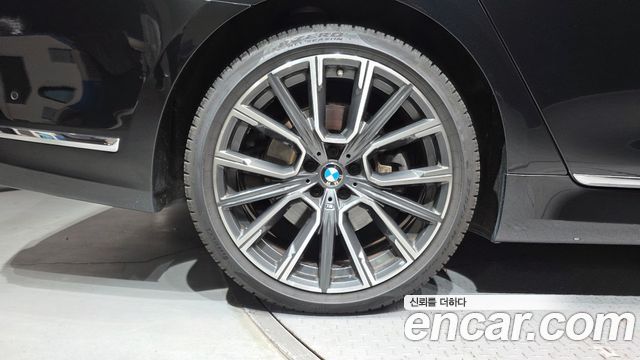 BMW 7 Series (G11) 745Le iPerformance M Sport 2020 — фото 5