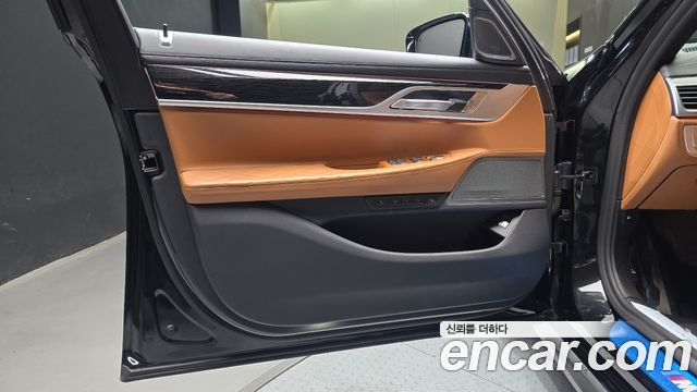 BMW 7 Series (G11) 745Le iPerformance M Sport 2020 — фото 30