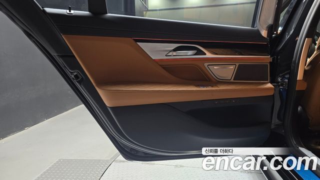 BMW 7 Series (G11) 745Le iPerformance M Sport 2020 — фото 31