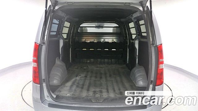 Hyundai Grand Starex Van 3-Seater Smart 2021 — фото 22
