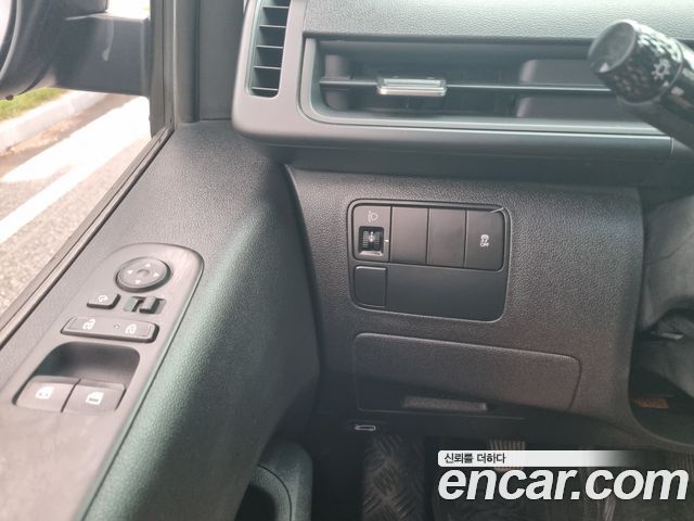 Hyundai Staria Cargo 5-Seater Smart 2024 — фото 17