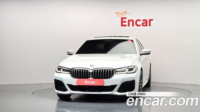 BMW 5 Series (G30) 520i M Sport 2023 — фото 3