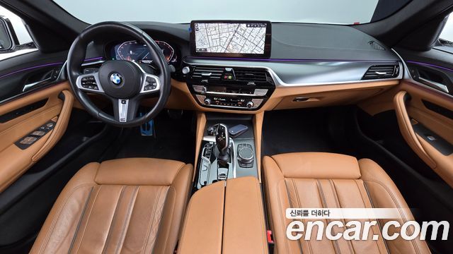 BMW 5 Series (G30) 520i M Sport 2023 — фото 7