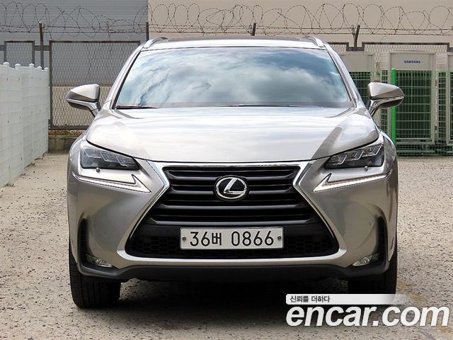 Lexus NX200t Supreme