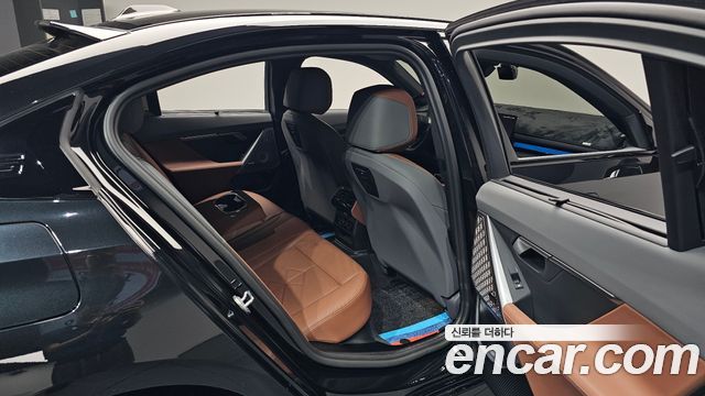 BMW i5 (G60) M60 xDrive 2025 — фото 12