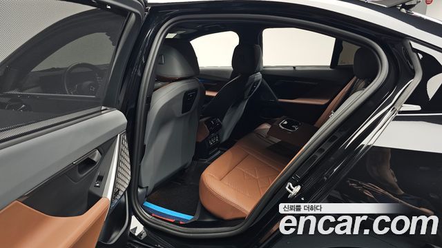 BMW i5 (G60) M60 xDrive 2025 — фото 26