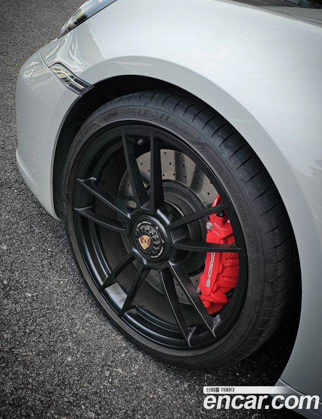 Porsche 911 (992) Carrera 4 GTS Cabriolet 2024 — фото 6