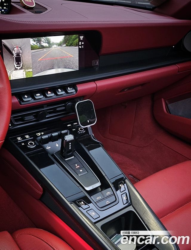 Porsche 911 (992) Carrera 4 GTS Cabriolet 2024 — фото 19