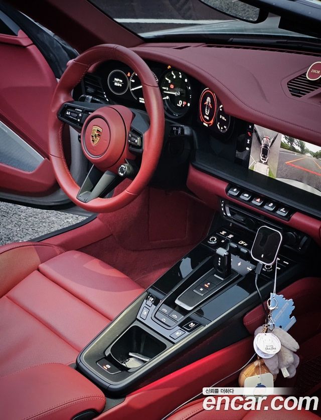 Porsche 911 (992) Carrera 4 GTS Cabriolet 2024 — фото 21
