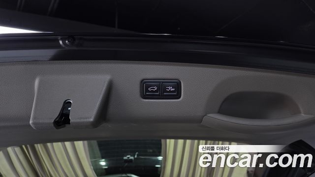 Kia Carnival (IV) Gasoline 4-Seater Hi-Limousine Signature 2023 — фото 18
