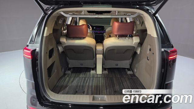 Kia Carnival (IV) Gasoline 4-Seater Hi-Limousine Signature 2023 — фото 19