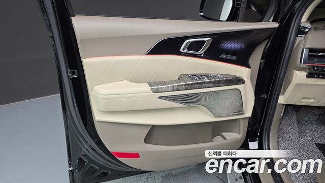 Kia Carnival (IV) Gasoline 4-Seater Hi-Limousine Signature 2023 — фото 24