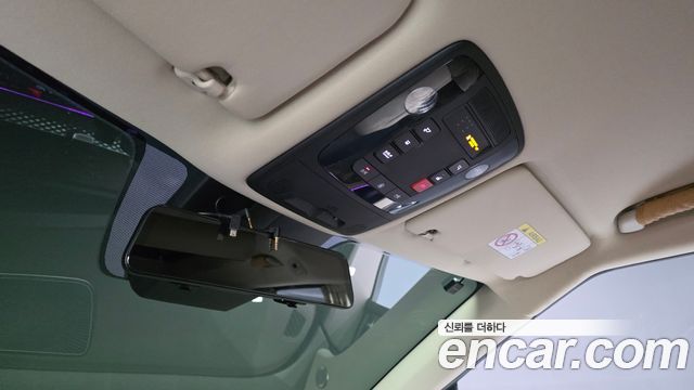 Kia Carnival (IV) Gasoline 4-Seater Hi-Limousine Signature 2023 — фото 27