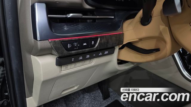 Kia Carnival (IV) Gasoline 4-Seater Hi-Limousine Signature 2023 — фото 28