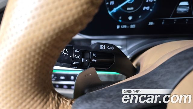 Kia Carnival (IV) Gasoline 4-Seater Hi-Limousine Signature 2023 — фото 29