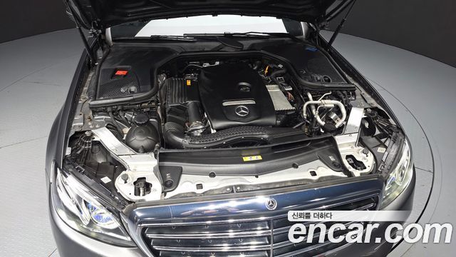 Mercedes-Benz E-Class (W213) E300 4MATIC Exclusive 2019 — фото 5