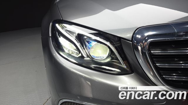Mercedes-Benz E-Class (W213) E300 4MATIC Exclusive 2019 — фото 27