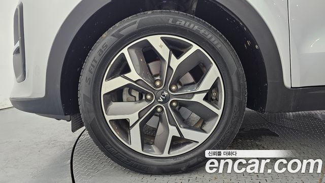 Kia Sportage The Bold Diesel 2.0 2WD Prestige 2019 — фото 5