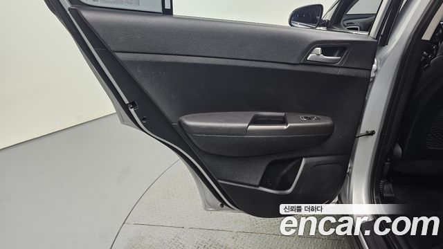 Kia Sportage The Bold Diesel 2.0 2WD Prestige 2019 — фото 25