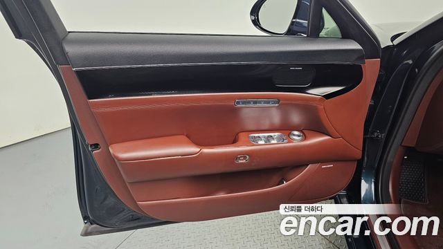 Genesis G90 (RS4) Gasoline 3.5 Turbo AWD 2022 — фото 24