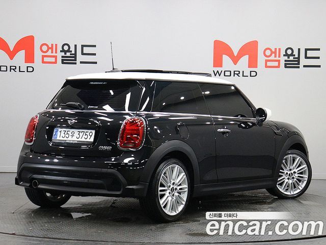 MINI Cooper Classic Plus 3rd 2023 — фото 4