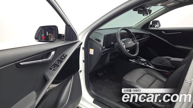 Kia Niro EV Air 2023 — фото 10