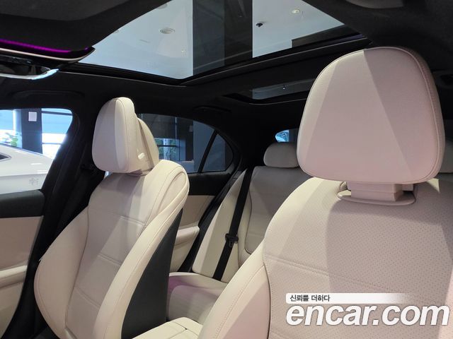 Mercedes-Benz C-Class (W206) C300 4MATIC Avantgarde 2025 — фото 22