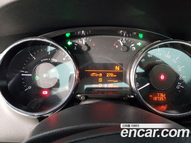Peugeot 3008 1.6 e-HDi First Generation 2015 — фото 7