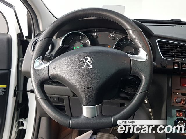 Peugeot 3008 1.6 e-HDi First Generation 2015 — фото 9