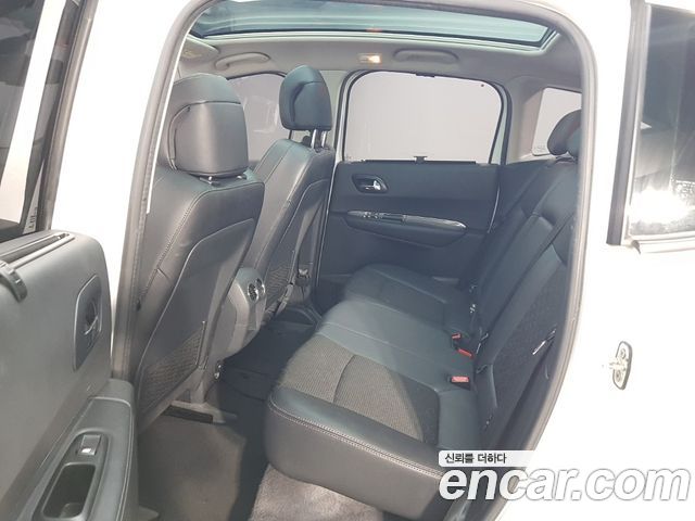 Peugeot 3008 1.6 e-HDi First Generation 2015 — фото 16