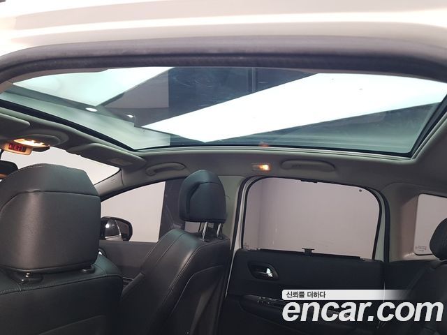 Peugeot 3008 1.6 e-HDi First Generation 2015 — фото 17