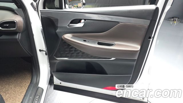 Hyundai Santa Fe Diesel 2.2 4WD Prestige 2021 — фото 24