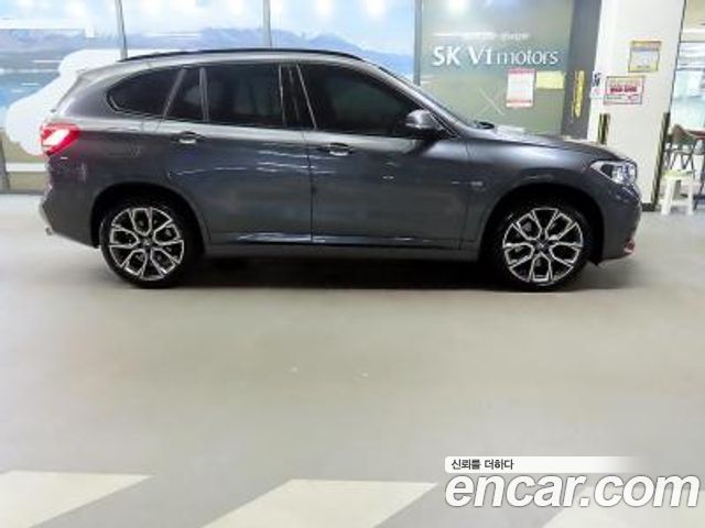 BMW X1 (F48) xDrive 20i M Sport 2022 — фото 3