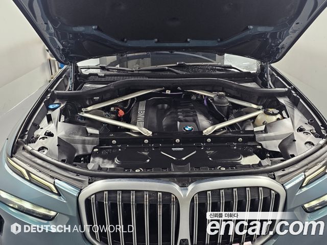BMW X7 (G07) xDrive 40i Design Pure Excellence 7-Seater 2023 — фото 6