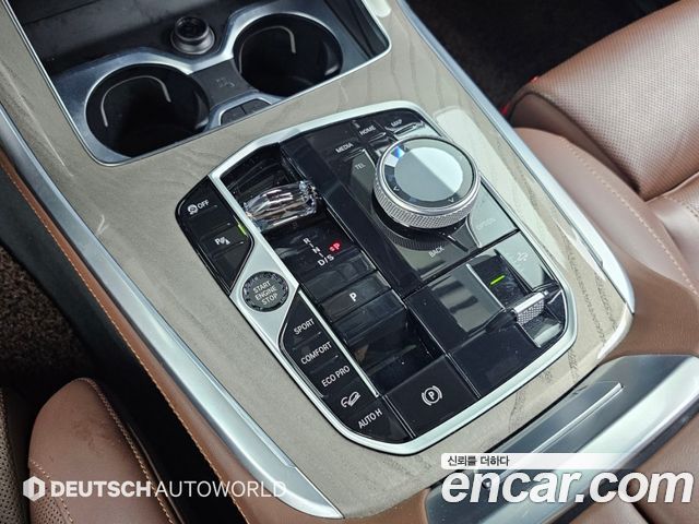 BMW X7 (G07) xDrive 40i Design Pure Excellence 7-Seater 2023 — фото 9