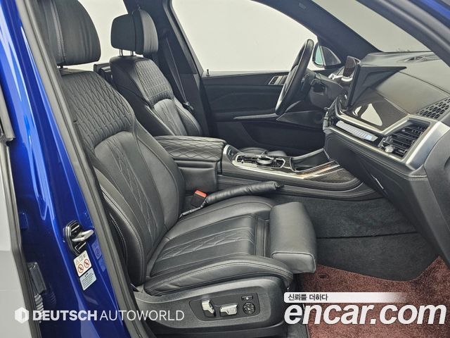 BMW X7 (G07) M60i xDrive First Edition 6STR 2023 — фото 10