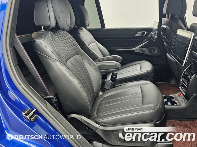 BMW X7 (G07) M60i xDrive First Edition 6STR 2023 — фото 16