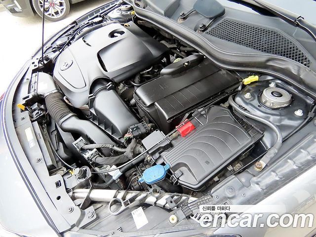Infiniti Q30 2.0 Premium City Black 2018 — фото 23