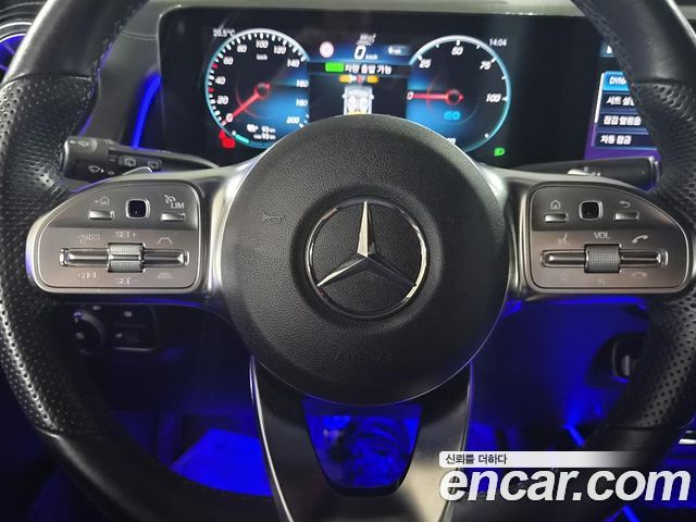 Mercedes-Benz EQB (X243) EQB300 4MATIC AMG Line 2023 — фото 15