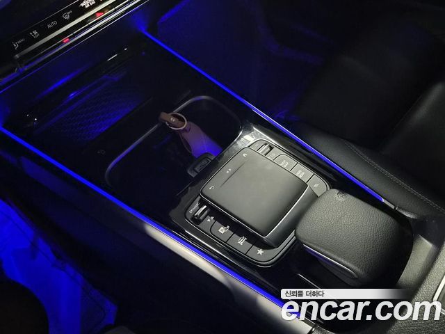 Mercedes-Benz EQB (X243) EQB300 4MATIC AMG Line 2023 — фото 18