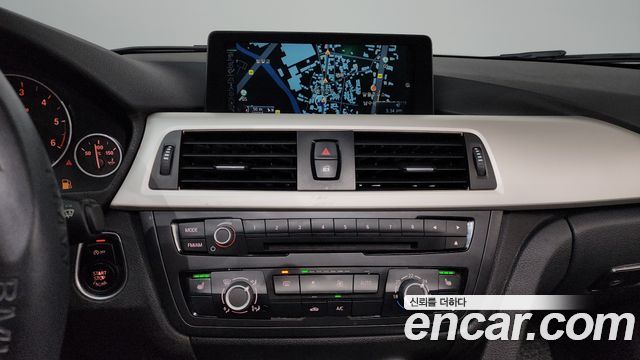 BMW 3 Series (F30) 320d ED Edition 2015 — фото 13