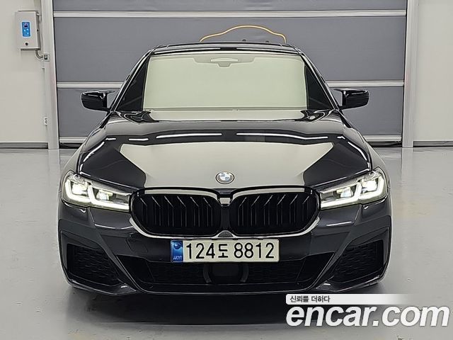 BMW 5 Series (G30) 520i M Sport 2022 — фото 2
