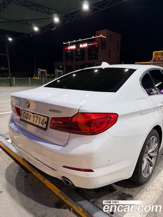 BMW 5 Series (G30) 520i Luxury 2018 — фото 4