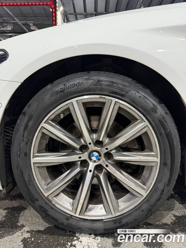 BMW 5 Series (G30) 520i Luxury 2018 — фото 8