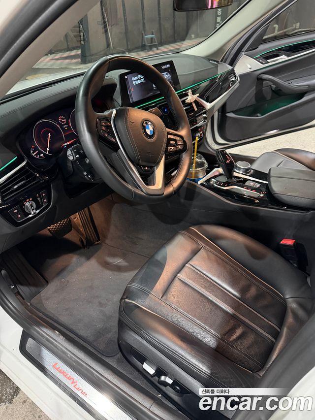 BMW 5 Series (G30) 520i Luxury 2018 — фото 9
