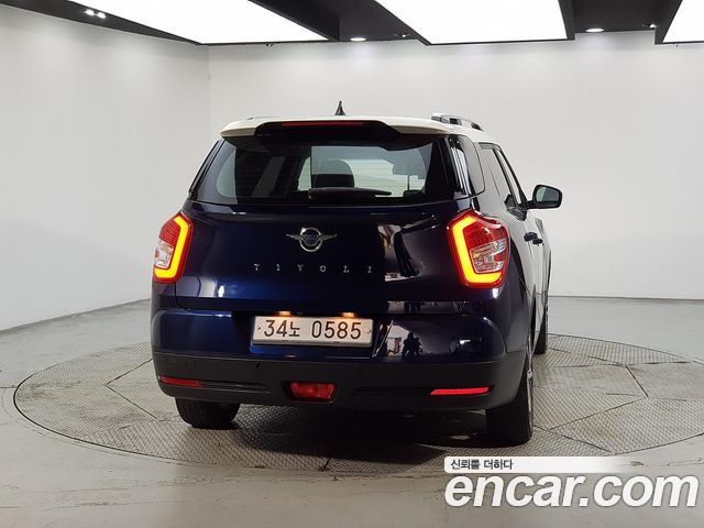 KG Mobility (SsangYong) Tivoli Air Diesel RX 4WD 2016 — фото 3