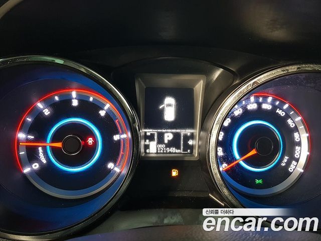KG Mobility (SsangYong) Tivoli Air Diesel RX 4WD 2016 — фото 7