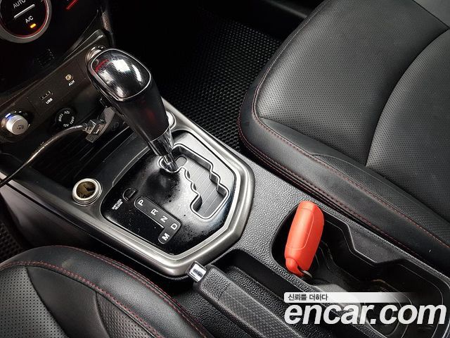 KG Mobility (SsangYong) Tivoli Air Diesel RX 4WD 2016 — фото 17