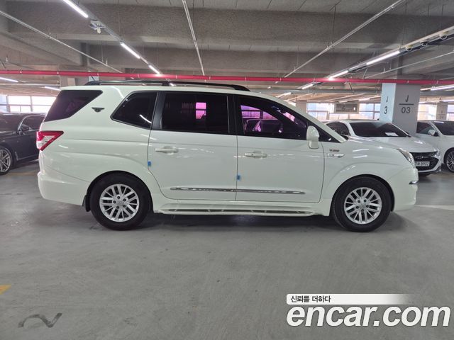 KG Mobility (SsangYong) Korando Turismo 4WD GT 11-seater 2014 — фото 4